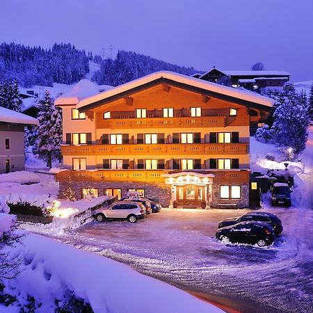 Hotel Garni Alpenland Альтенмаркт  Экстерьер фото