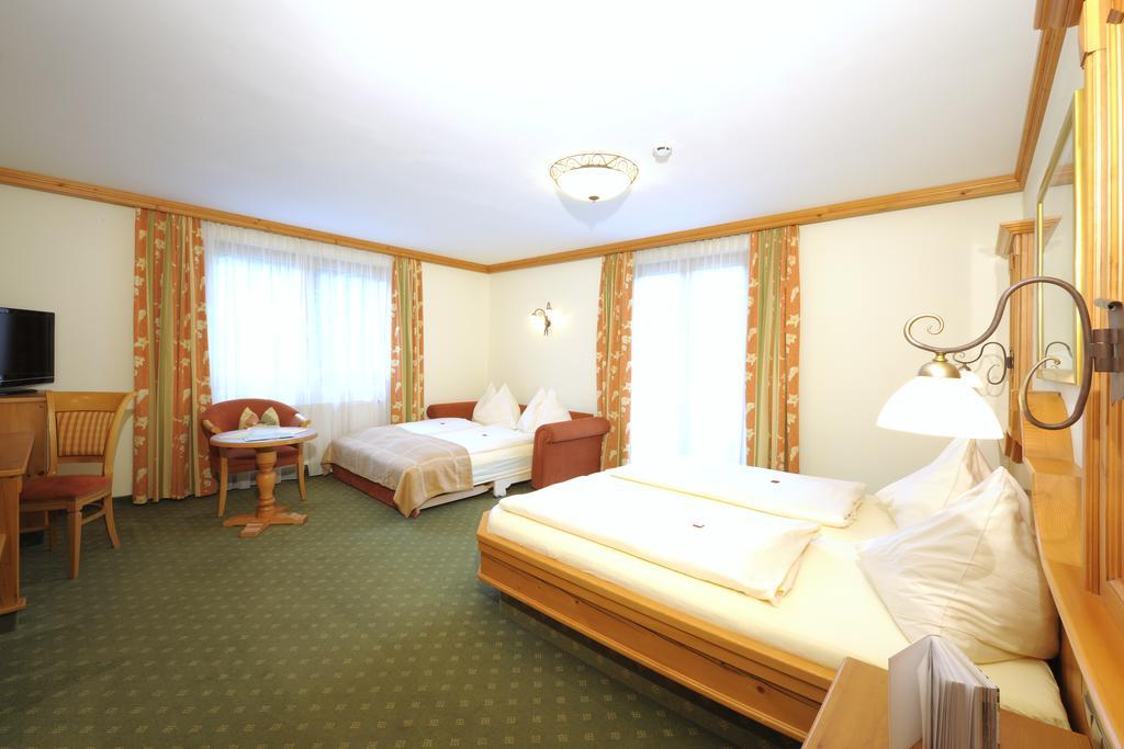 Hotel Garni Alpenland Альтенмаркт  Экстерьер фото