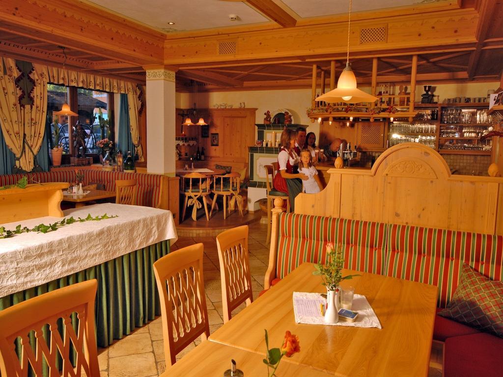 Hotel Garni Alpenland Альтенмаркт  Экстерьер фото